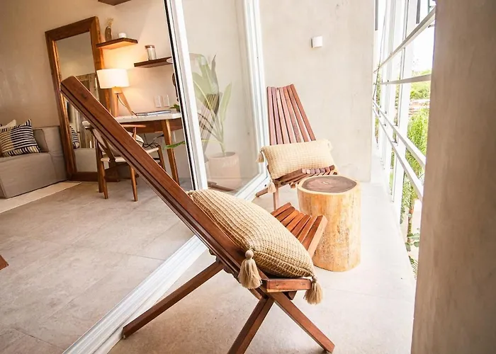 Jungle Chic 301 Hotel